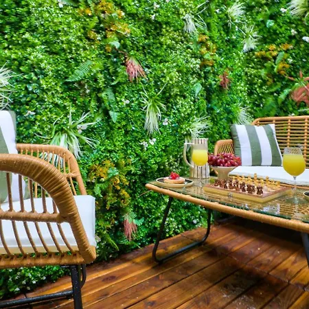 Apartament Sublime Avec Patio - Montorgueil